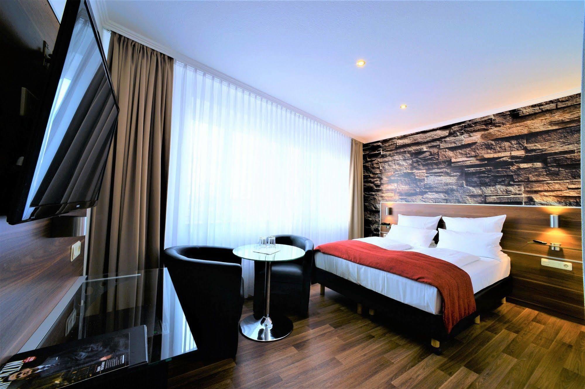 Ascot Hotel Remscheid Eksteriør billede
